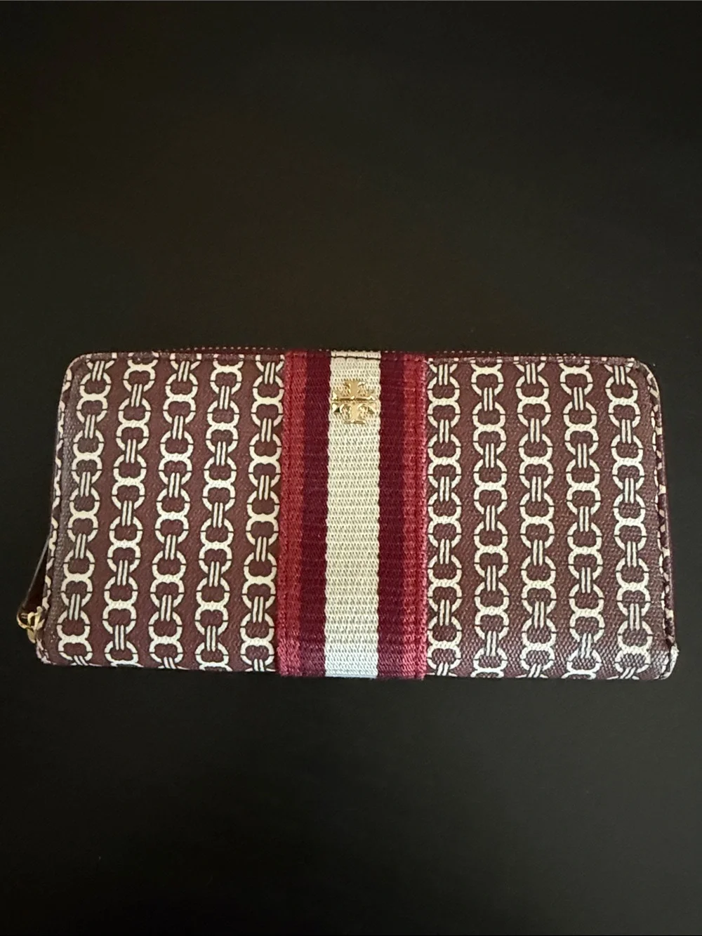 Tory Burch logo pre